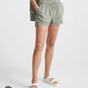 Quince Sage Green Women's Cargo Shorts